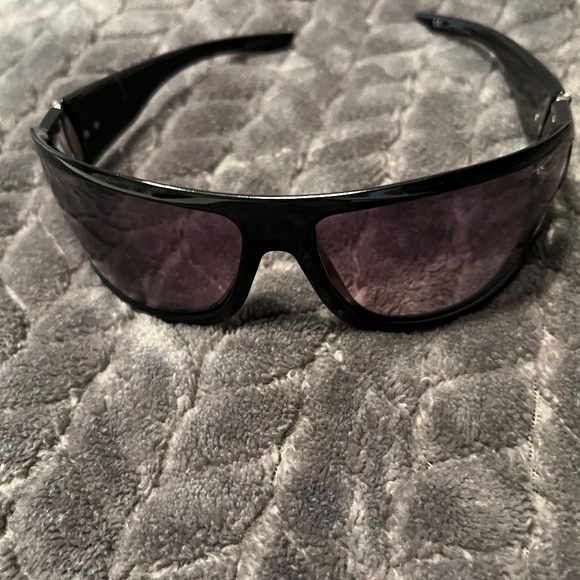 Vintage Gucci Sunglasses with case main image 7